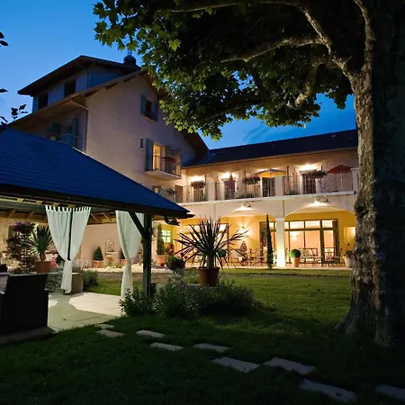 Logis Auberge Saint Simond-2